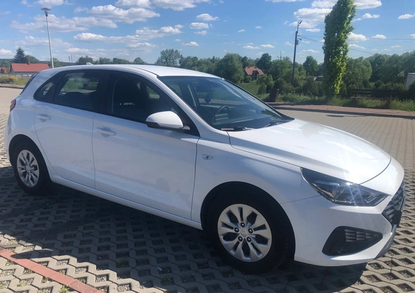 Hyundai I30 cena 48500 przebieg: 160000, rok produkcji 2020 z Daleszyce małe 631